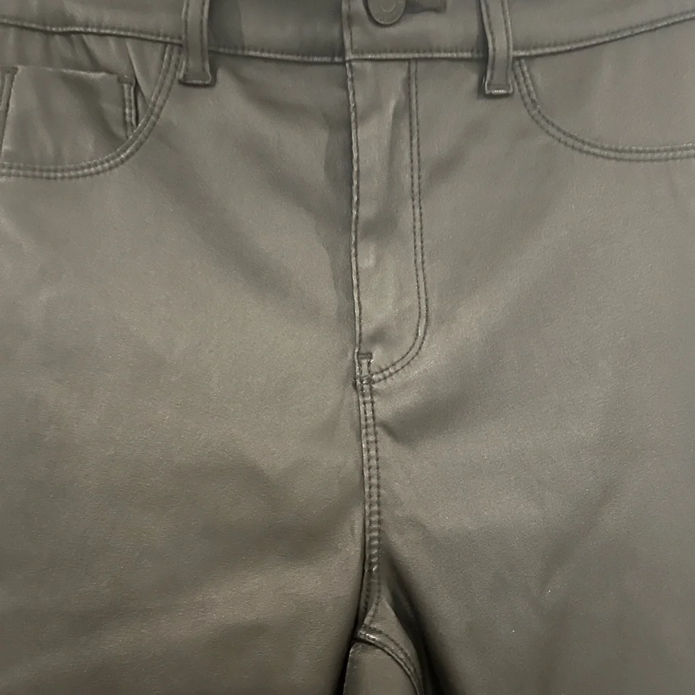 Women’s Primark Coated Skinny Jeans high waist - Picture 2 of 11